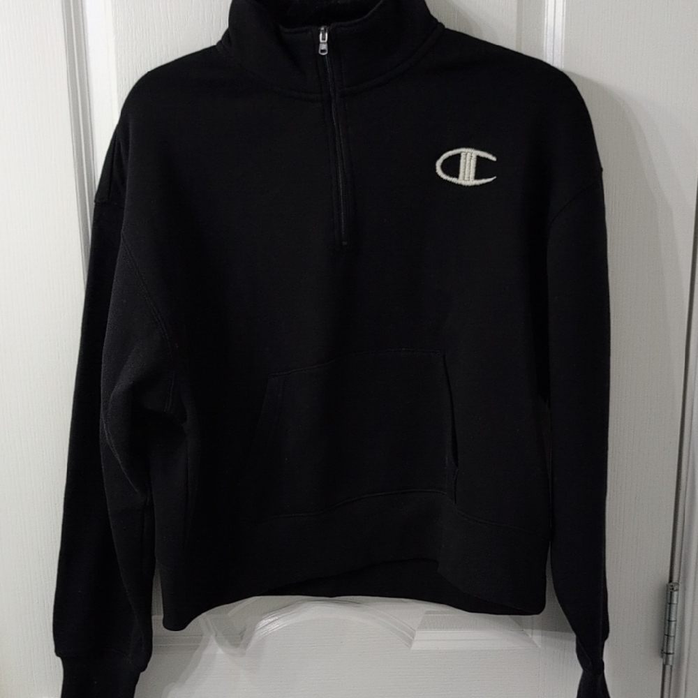 Champion Women's Large Black Half-Zip Sweatshirt
